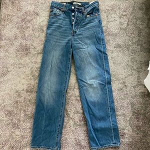 Levi’s rib cage straight jeans